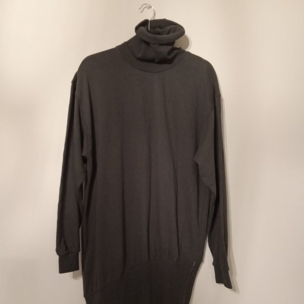 Young Broke & Fabulous Army Green Asymmetrical Zip Sweater Dress Size Large - Picture 4 of 13